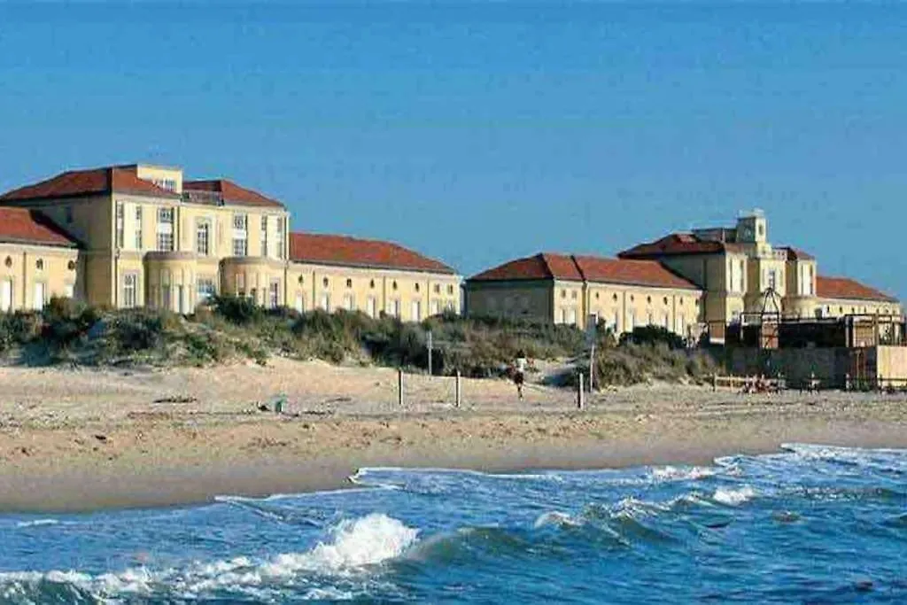 Casa Boss Tirrenia Stella Maris, Con Accesso Spiaggia 칼람브로네 0*,  이탈리아